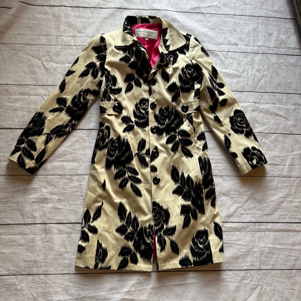 Trina Turk cream black floral print rose coat collared jacket coat size 4